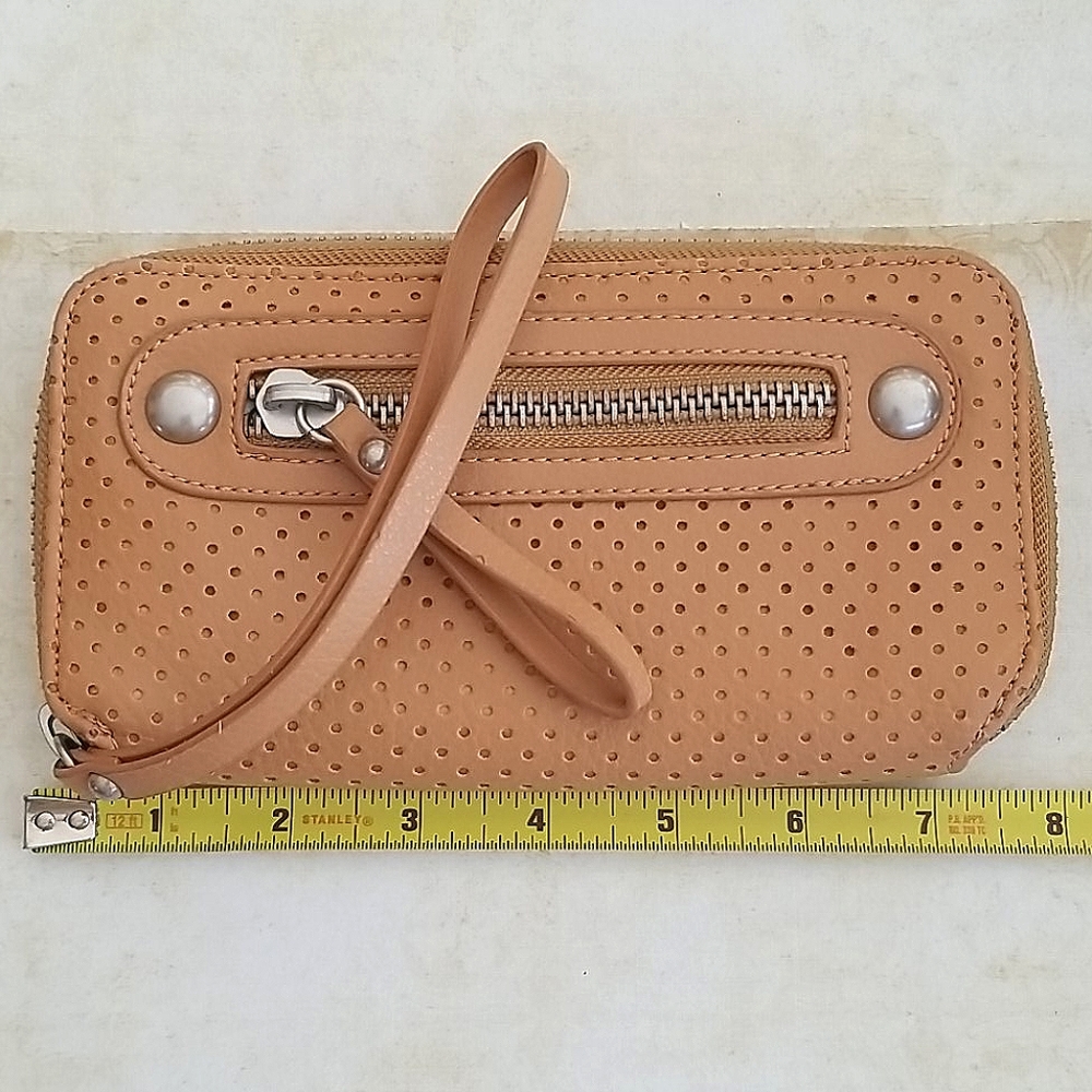 NWT Zip Top Clutch Tan Bag Wallet Purse - Picture 13 of 15